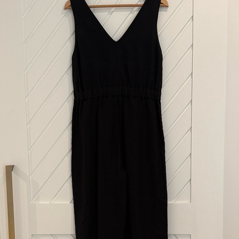 Ulla Johnson Sleeveless V-Neck Linen, One Piece Jumpsuit
